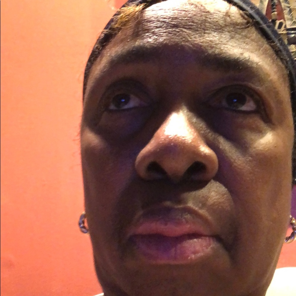 Meet your Posher, Delores